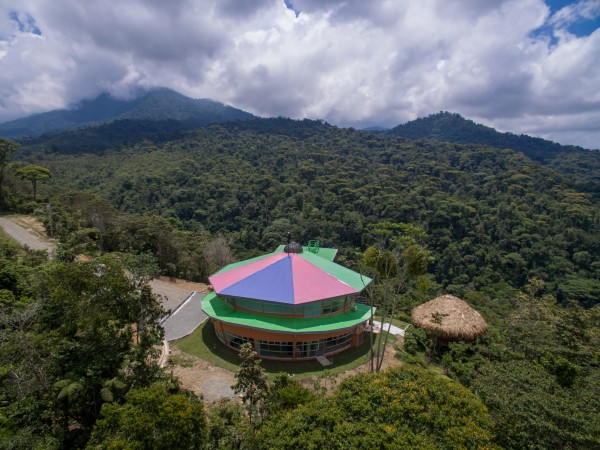 Lillian Meighen Wright Centre in rain forest on York U EcoCampus in Costa Rica